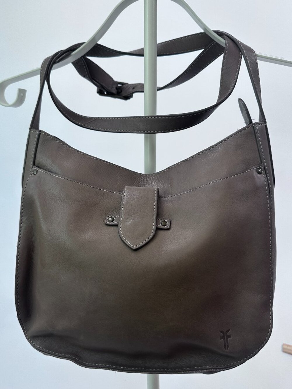 Frye Leather Hobo Bag Taupe Brown Slouchy Shoulder